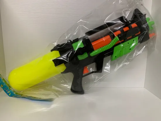 Jouets personnalisés OEM Jouets de voiture télécommandés 1/18.1/241/32.1/43 Modèle de voiture en alliage Poupée de voiture Pistolet à eau Jouet en plastique Anime Action Doll Nouveauté Poupée Bubble Gun Figure de film
